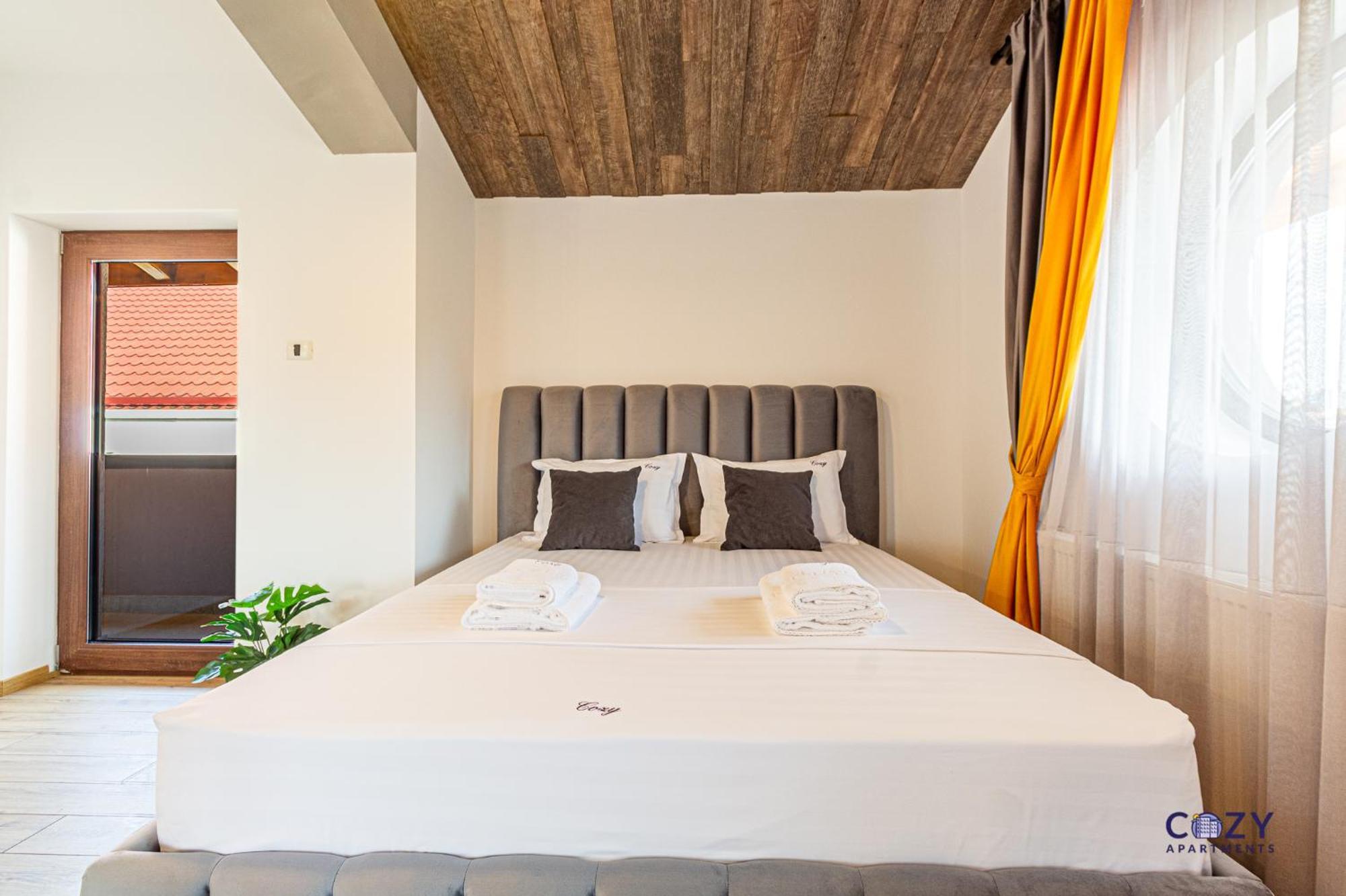 Cozy Brand New Boutique Aparthotel Брашов Экстерьер фото