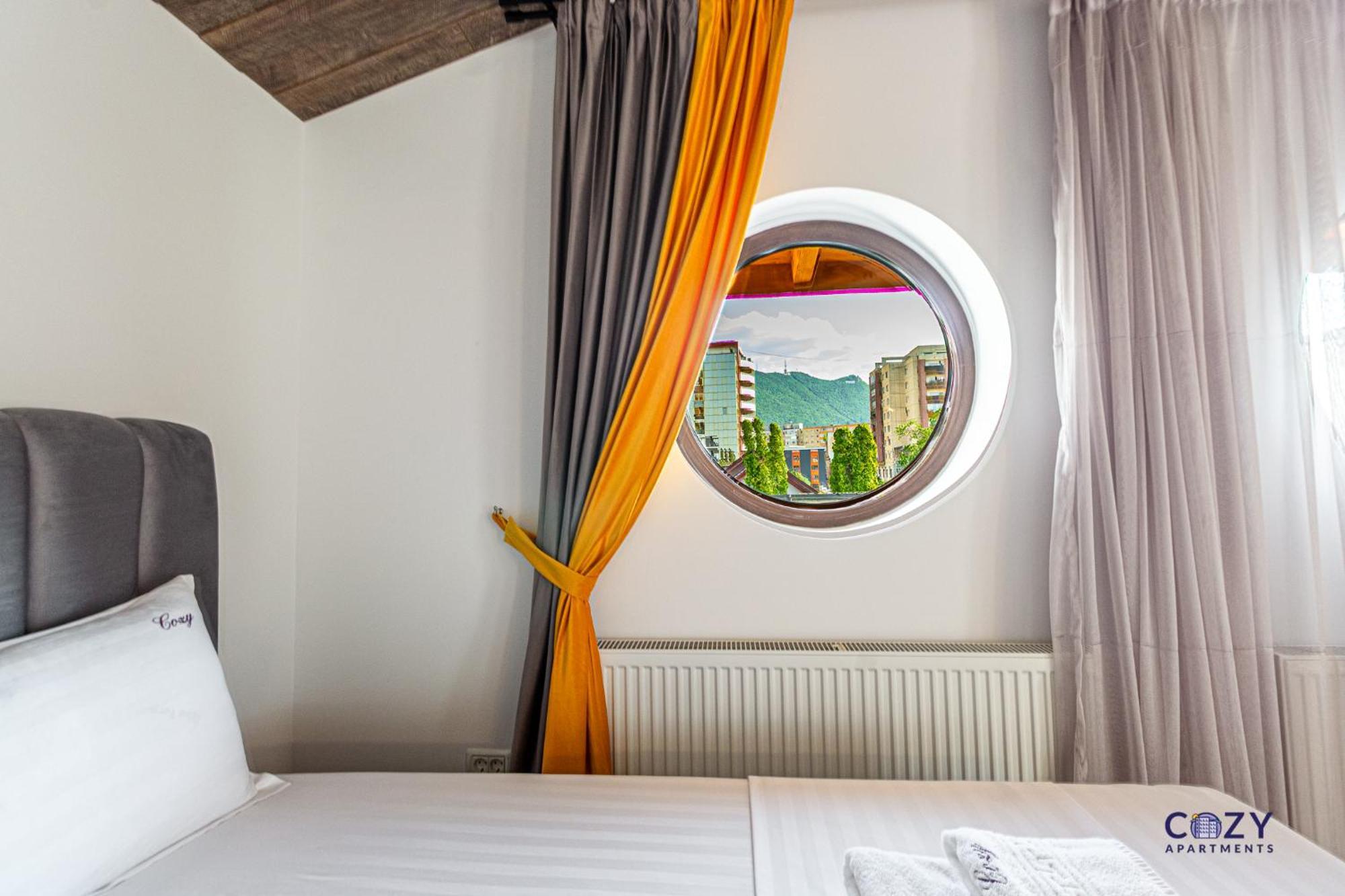 Cozy Brand New Boutique Aparthotel Брашов Экстерьер фото