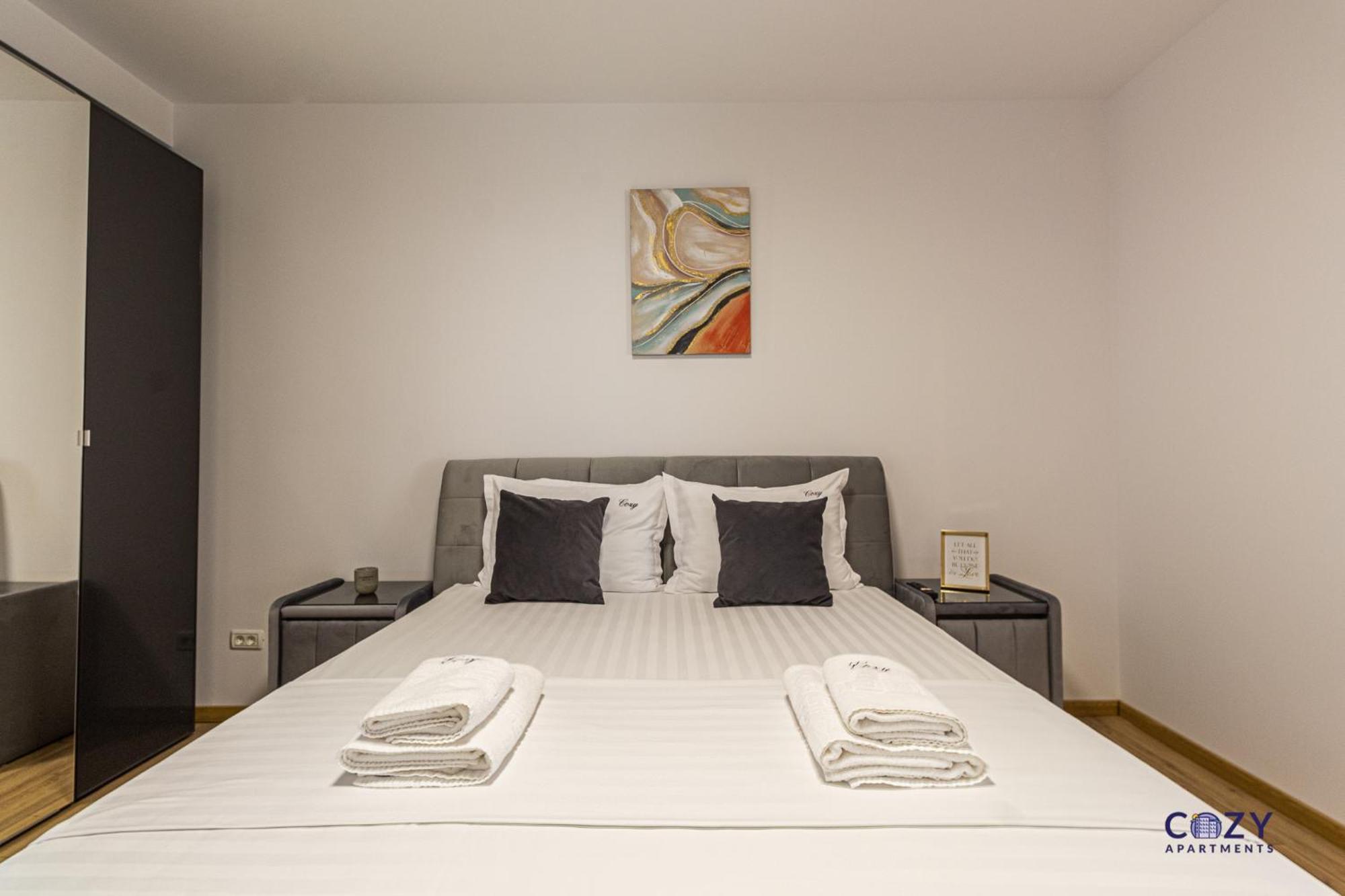 Cozy Brand New Boutique Aparthotel Брашов Экстерьер фото